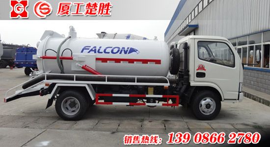 东风多利卡4方吸污车