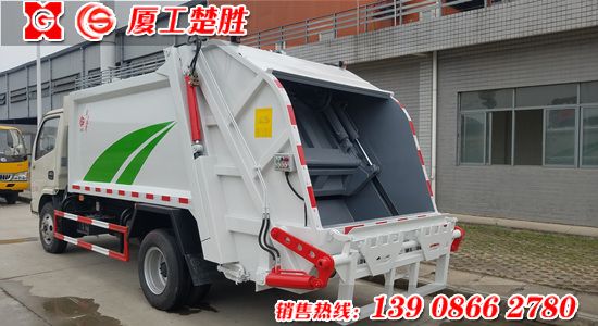 多利卡玉柴发动机6方压缩式垃圾车