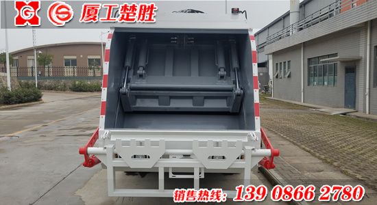 多利卡玉柴发动机6方压缩式垃圾车