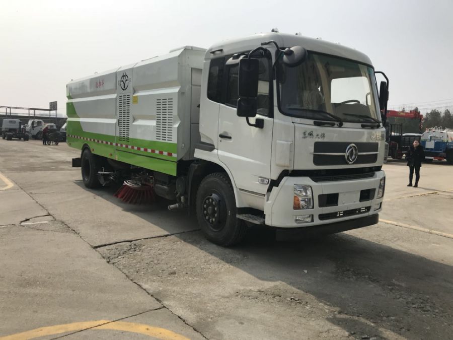 东风天锦天然气洗扫车
