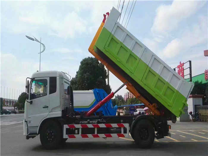东风天锦16吨车厢可卸式垃圾车(可装建筑垃圾)