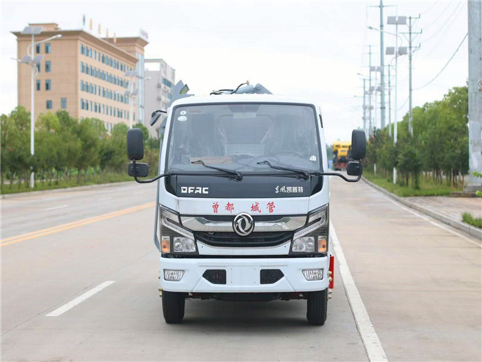 蓝牌5方全推板自装卸式(挂桶)垃圾车