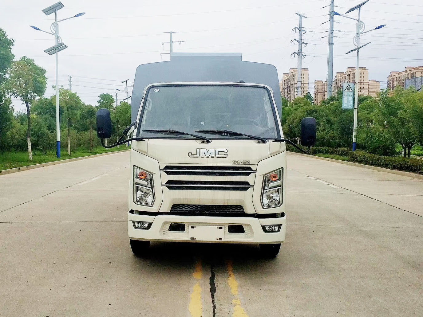 江铃吸尘车