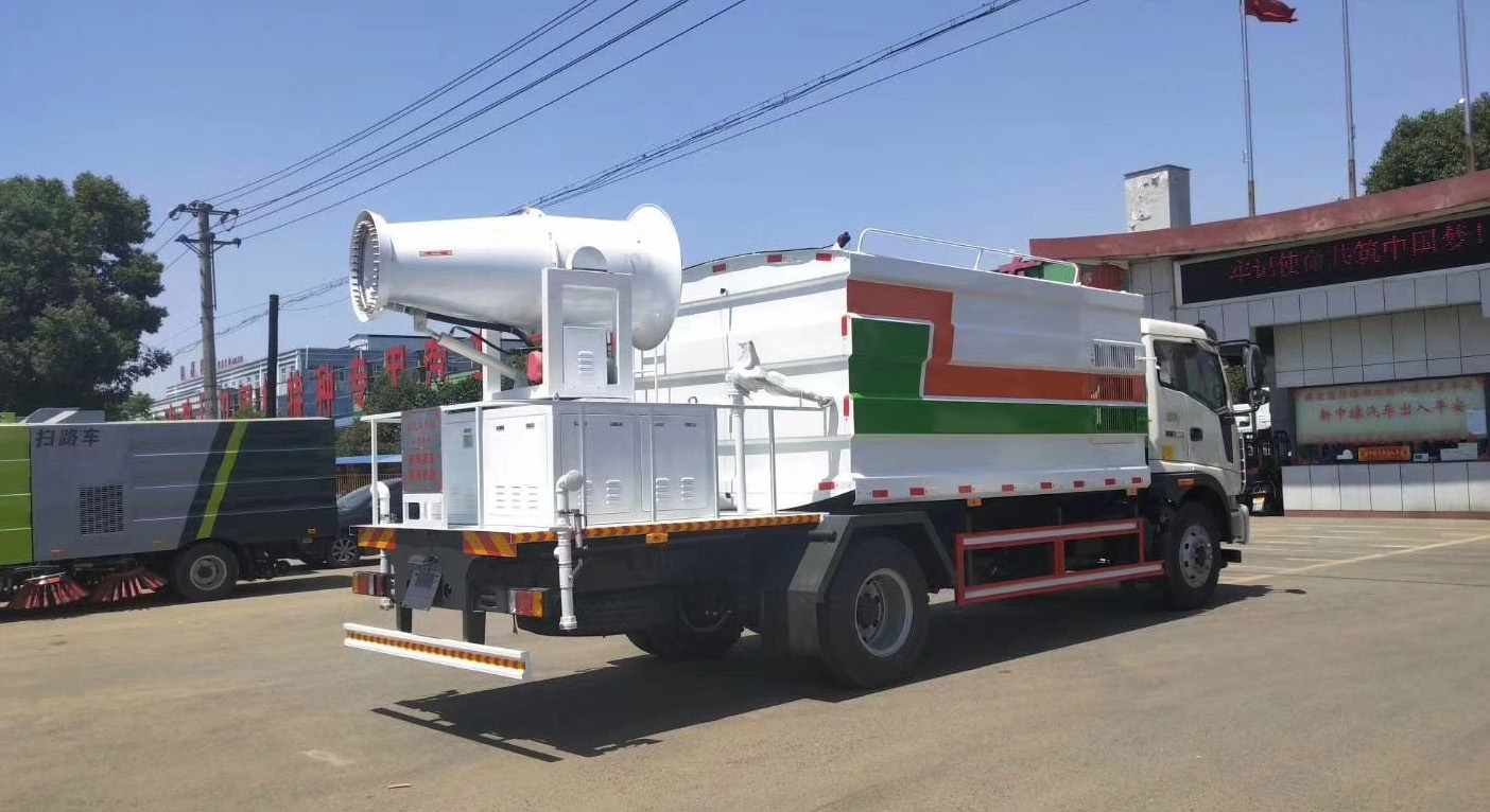 福田瑞沃多功能抑尘车