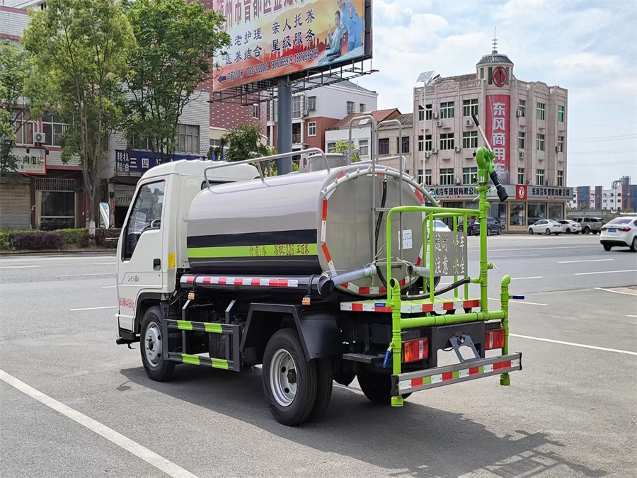 蓝牌3方绿化喷洒车